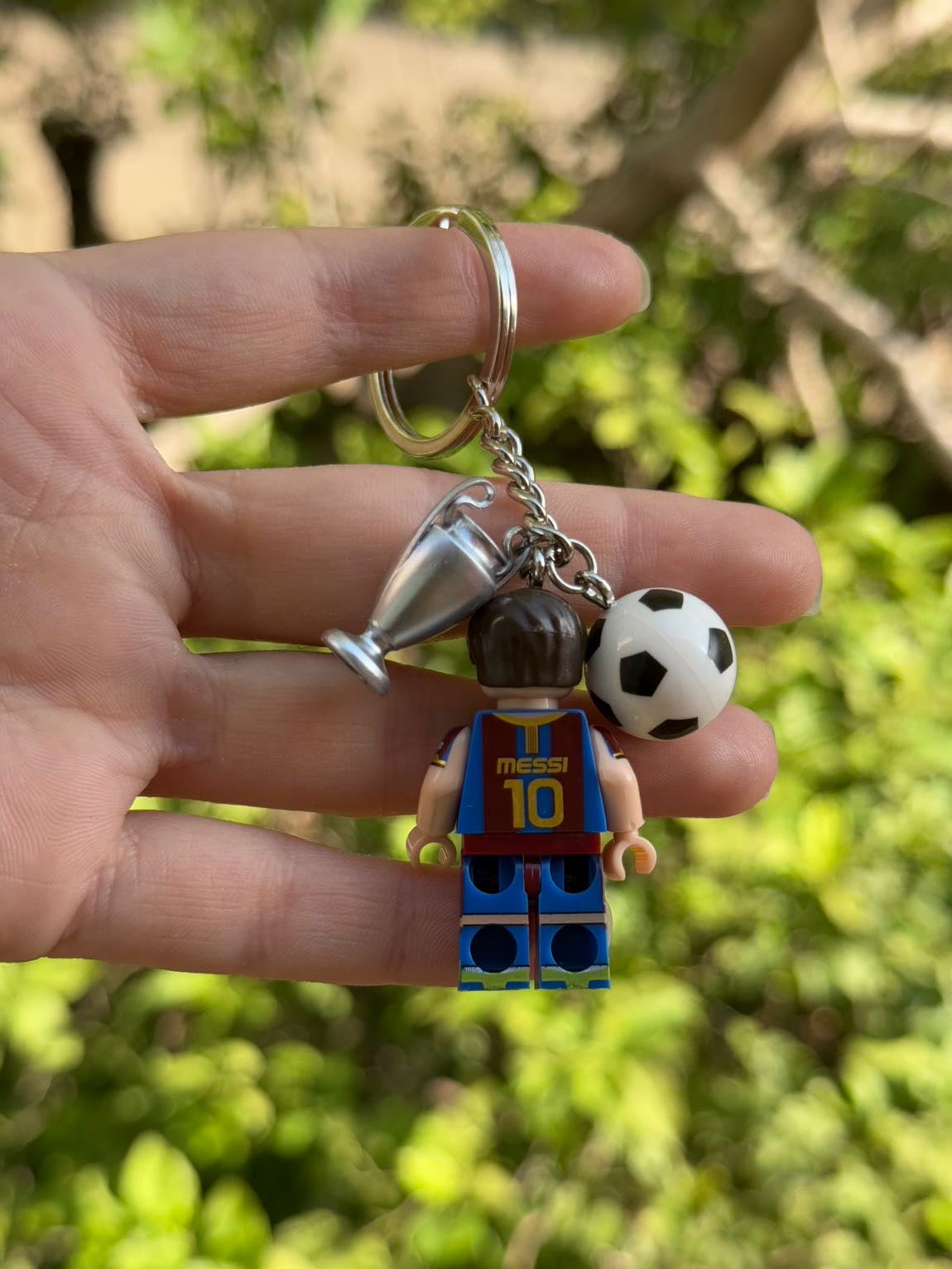 Messi 10 numaralı forma figür anahtarlık arka yüzü